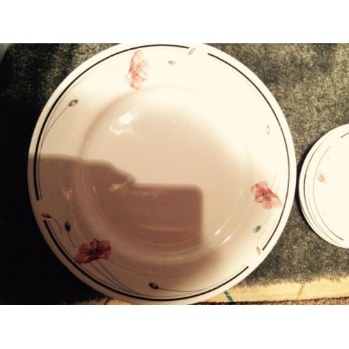 Poppy Dinner Set 4 place