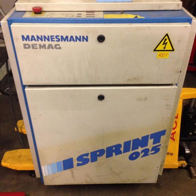 Screw Compressor DeMag