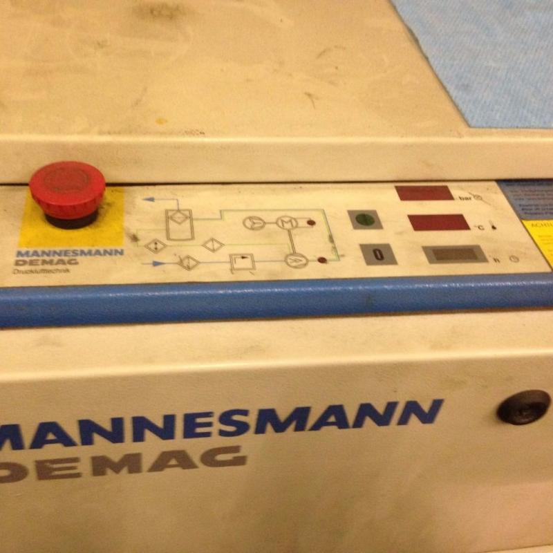 Screw Compressor DeMag