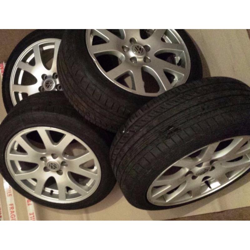 VW T5 Transporter Land Rover Range Rover 19" alloy wheels & tyres