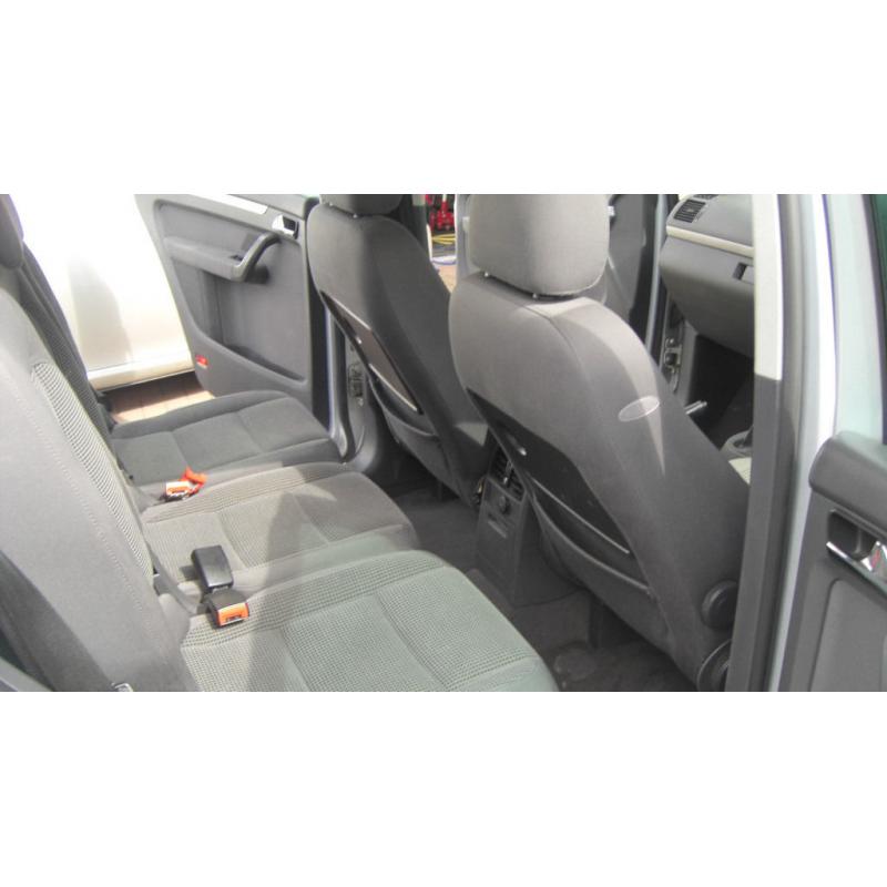 VOLKSWAGEN TOURAN TDI 140 SPORT 7 SEATER