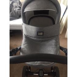 VIB pram with maxi cosi car seat & isofix base