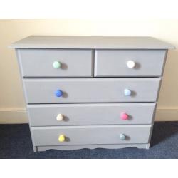 Chest of drawers
