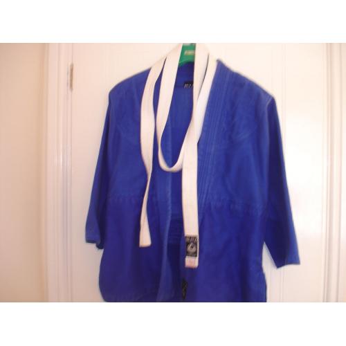 FOR SALE - BLUE KIDS JUDO SUIT