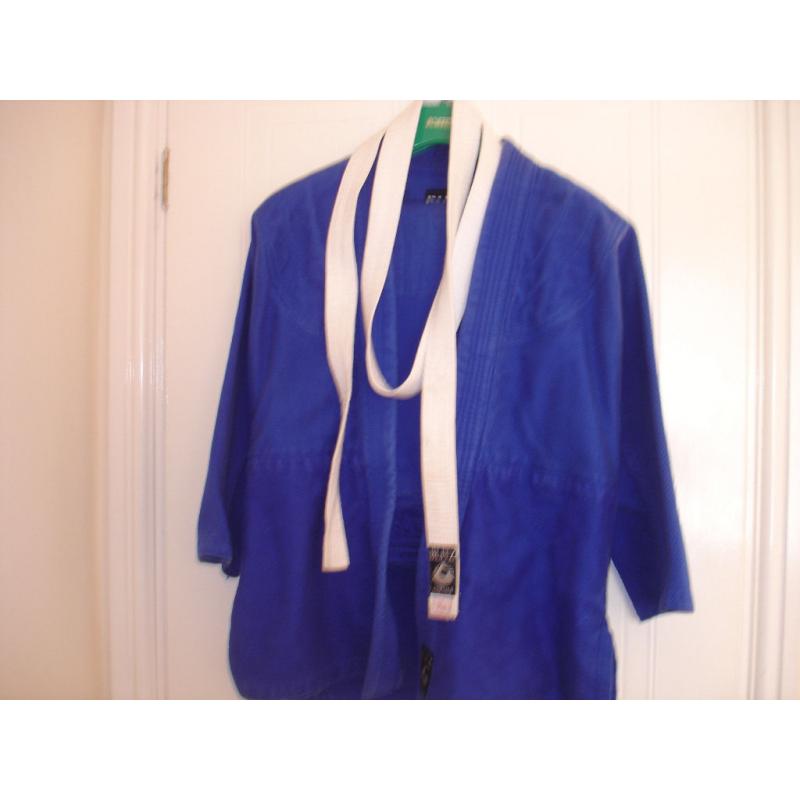 FOR SALE - BLUE KIDS JUDO SUIT