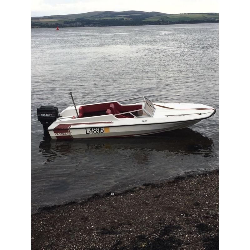 Speed boat