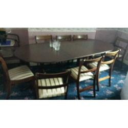 Mahogany table with 8 chairs