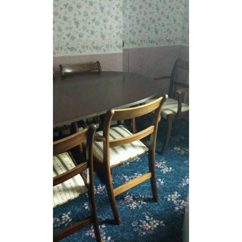Mahogany table with 8 chairs
