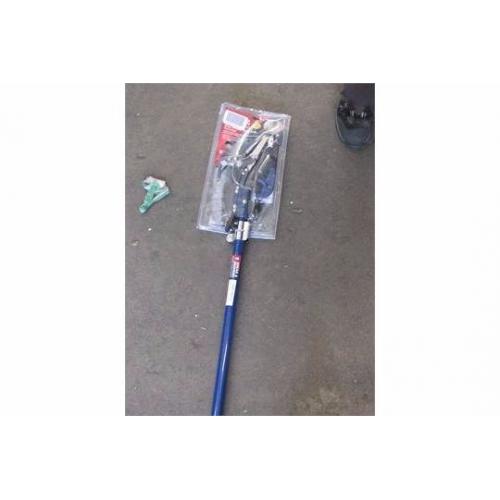 Brand new - Spear and Jackson Tree Pruner with Saw