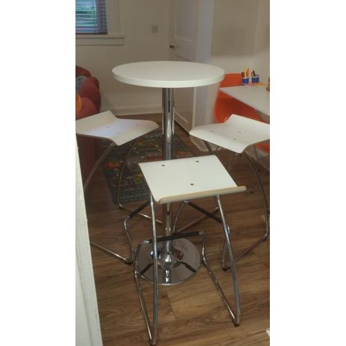 immaculate high table and 4 chairs