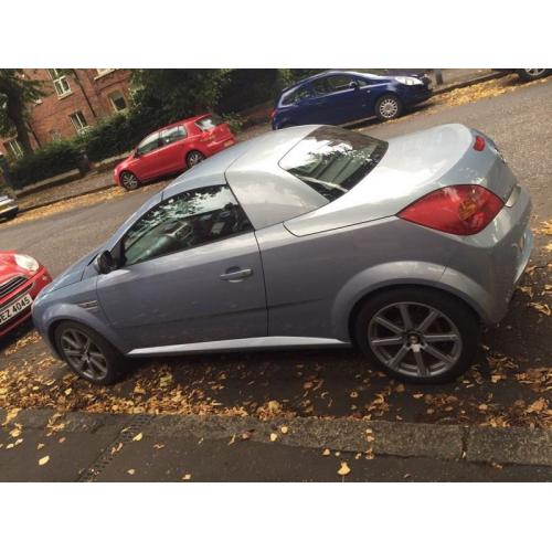 Tigra 2005 sport convertible with full service history