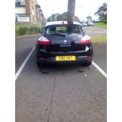 IMMACULATE 2011 RENAULT MEGANE TOMOTOM SA NAV MODEL, WITH 1 YEAR WARRANTY