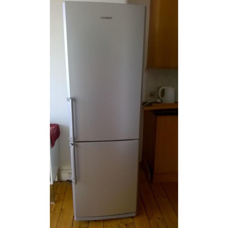Silver Samsung Fridge Freezer - 301 litre storage - good condition