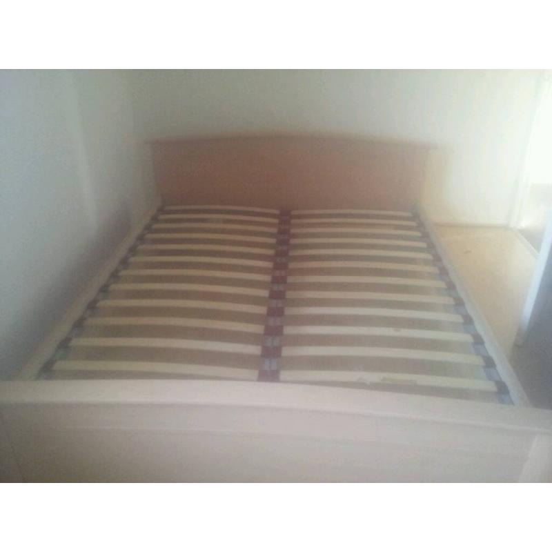 Adults bed