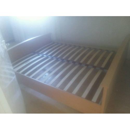 Adults bed