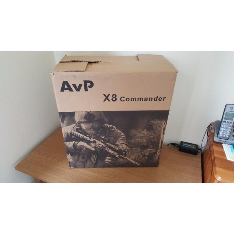 AvP Commander X8