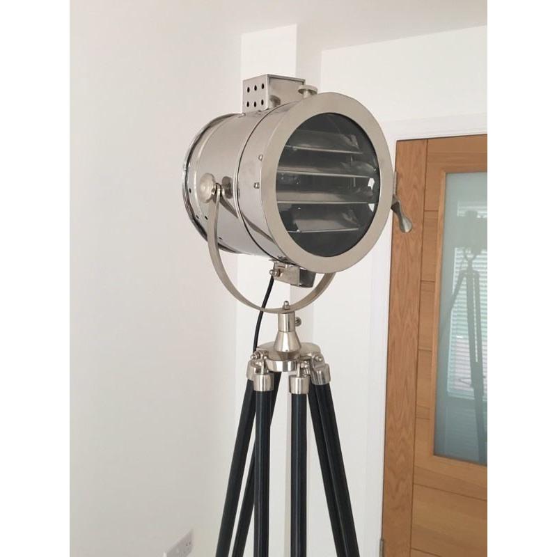 FLOOR STANDING TRIPOD LAMP