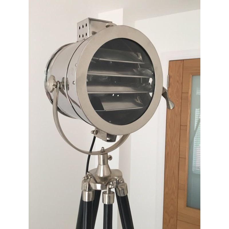 FLOOR STANDING TRIPOD LAMP