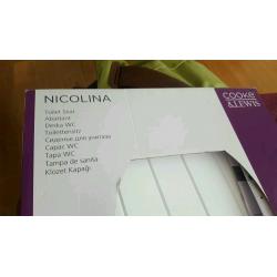 Nicolina toilet seat