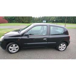 02 Renault Clio 1.2 Mot till end June 2017