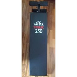 YORK 250 SIT UP BENCH GREAT CONDITION