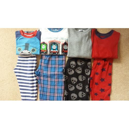 Dressing Gown & Bundle of Boy's Pyjamas 18 - 24 Months