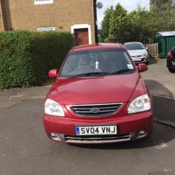 Kia Carens LX 5dr Hatcback 1800cc