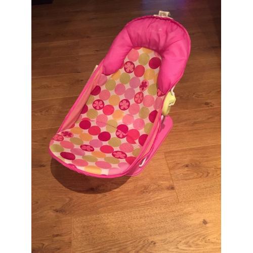 Baby girl bath seat