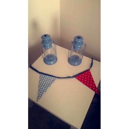 2 x Vintage style Lanterns