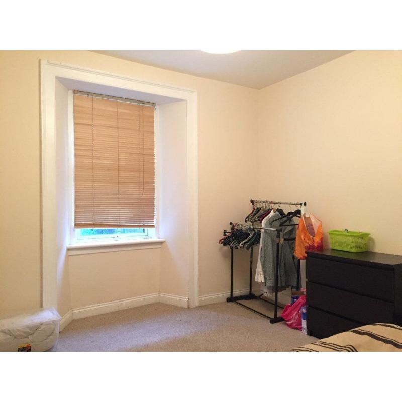 Cosy Room in Fun Friendly Flat