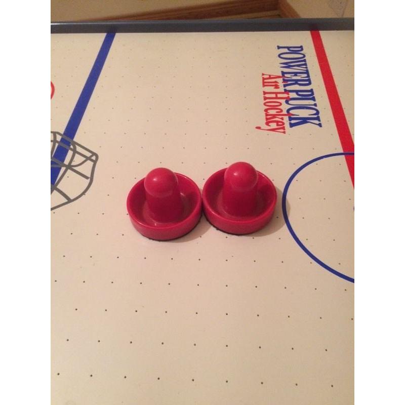 Air hockey table