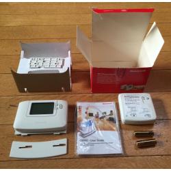Honeywell RF Chronotherm System Pack CMT927