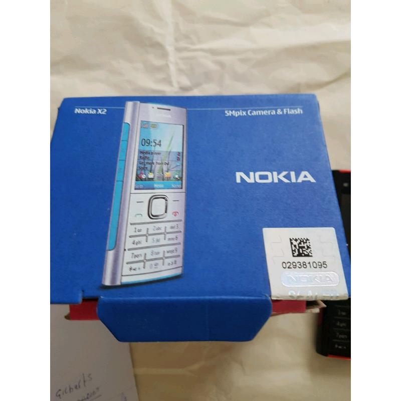 Nokia ?2 mobile phone