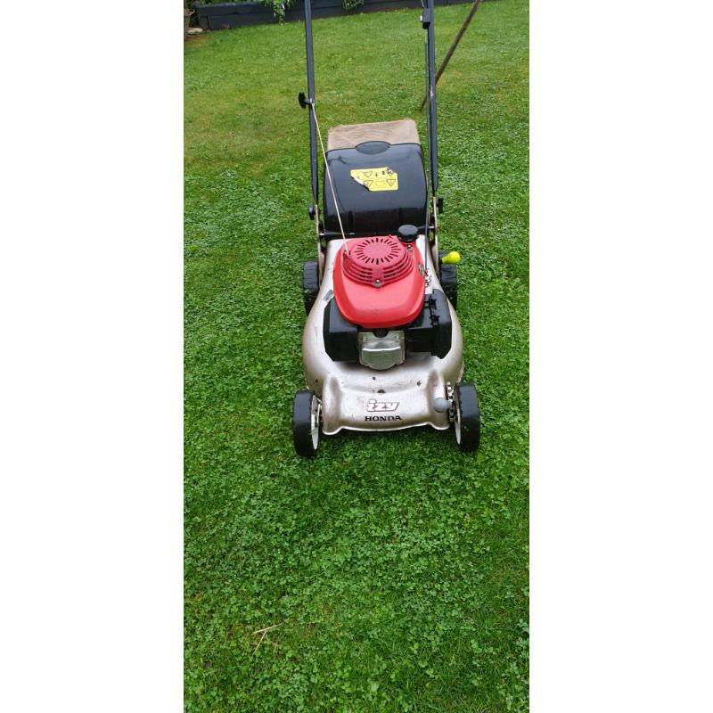 Honda izzy 18" lawnmower