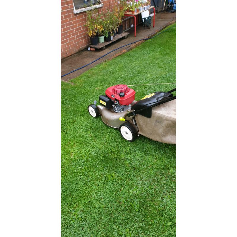 Honda izzy 18" lawnmower