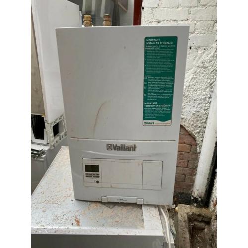 Vaillant ecoFit pure 418 for sale- v good condition