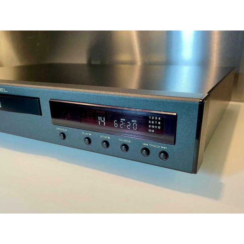 Rotel RCD06 CD Player - with remote control