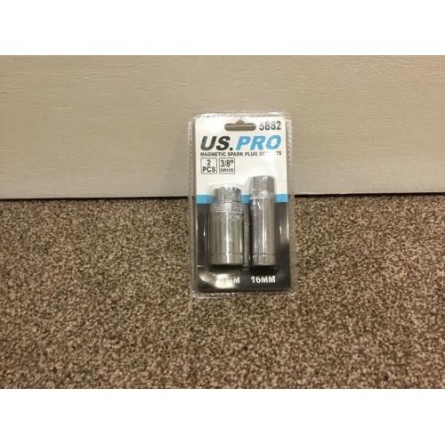 Brand new 2 pce spark plug sockets