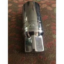 Spark plug socket