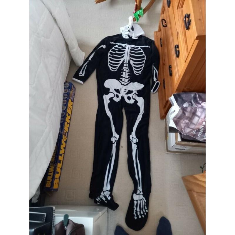 Large skelleton onesy (adult)
