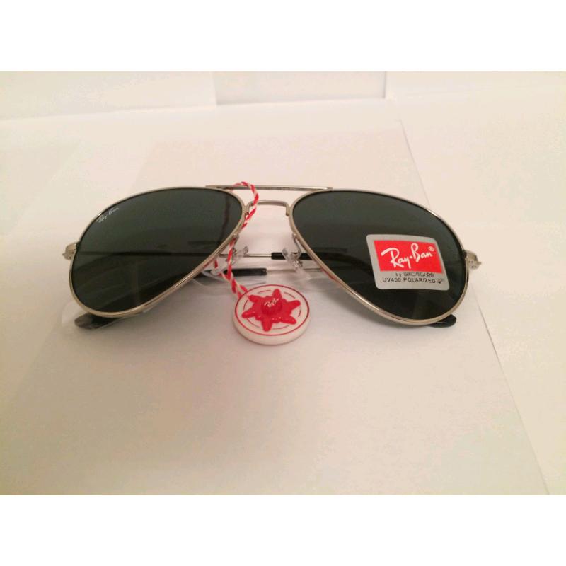RayBan Aviator Sunglasses RB3025 (silver frame/dark grey lens)