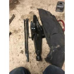 Heavy duty truck jack as new condition