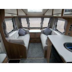 Lunar Ultima 570 Caravan