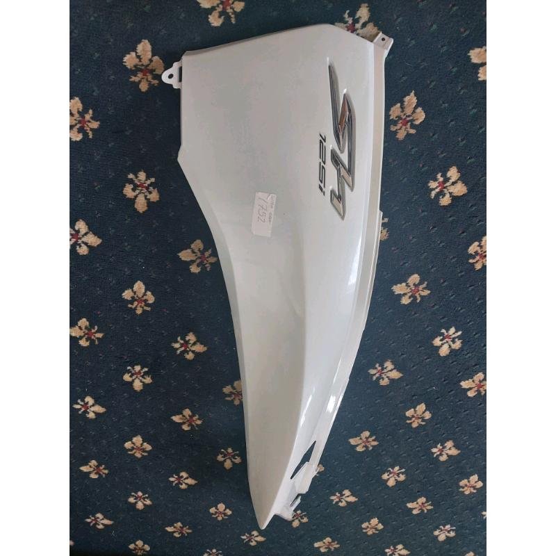 Honda sh 125cc left side panel