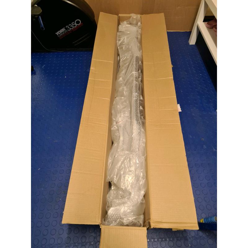 Toyota hilux 2010 - 2015 rear bumper Brand New