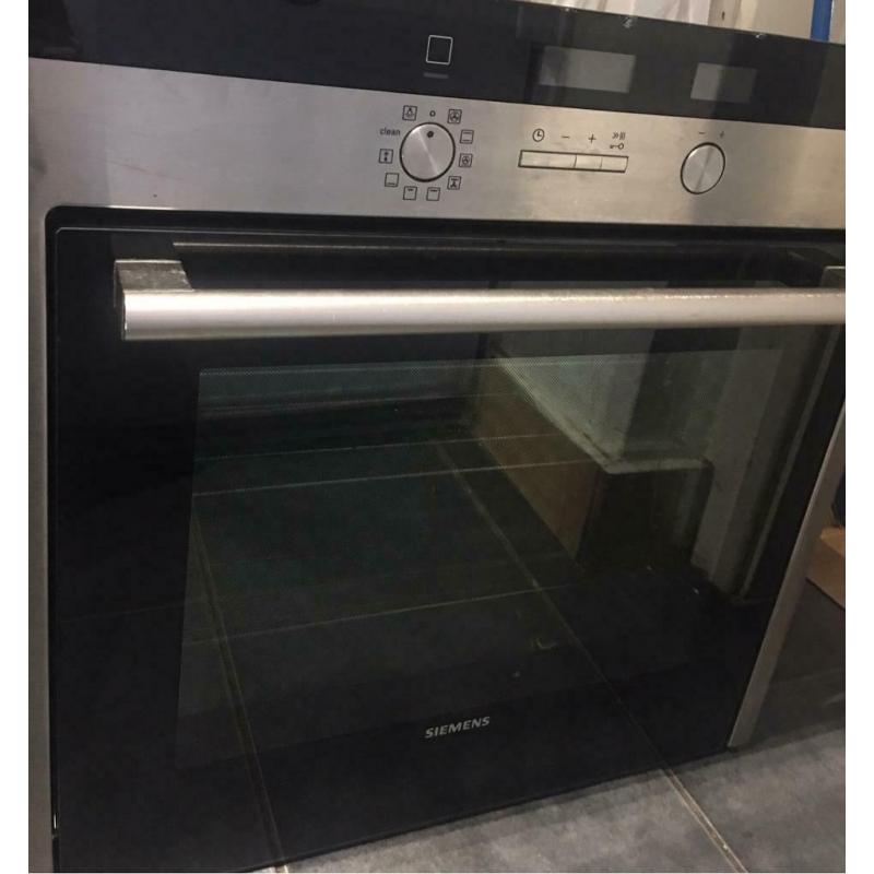 Bargain! 70% Siemens built in oven