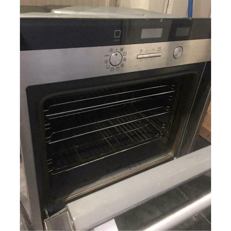 Bargain! 70% Siemens built in oven