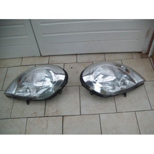 Headlight units for Vauxhall Vivaro van 2014 model