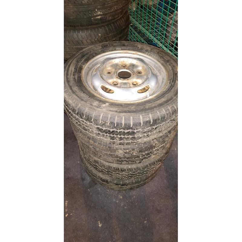 Transit 15" wheels 195/70/15c tyres on them all good will split