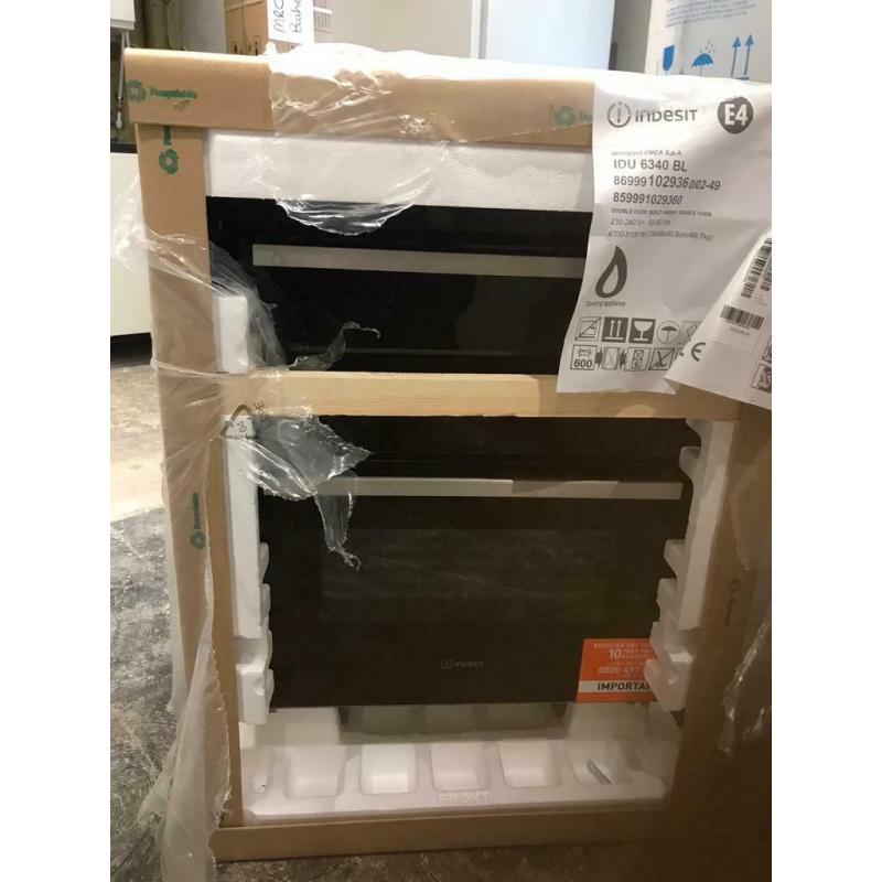 Indesit built-under double oven